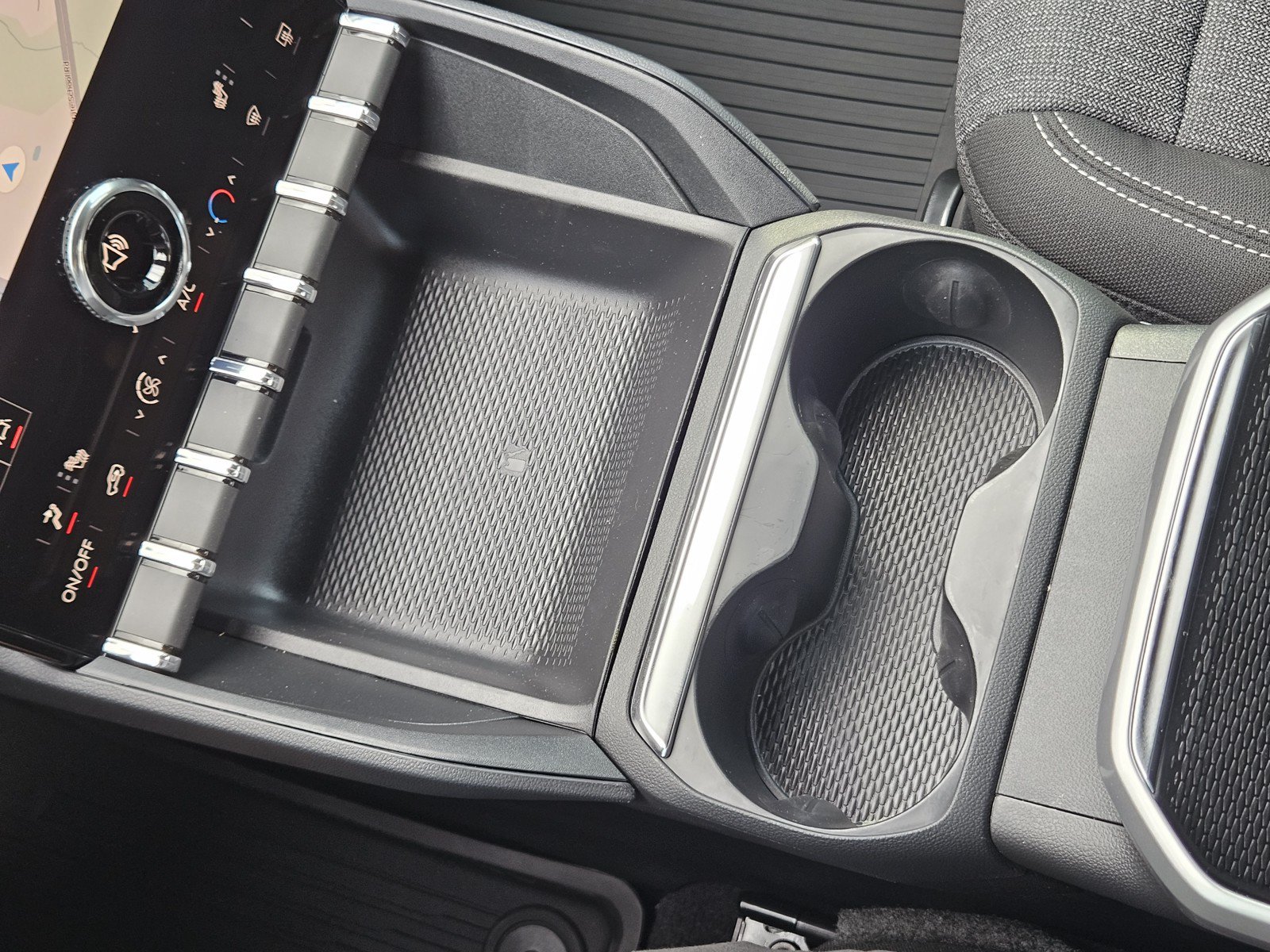 New 2027 GMC Terrain Elevation w/ LPO, Floor Liner Package FWD image 15