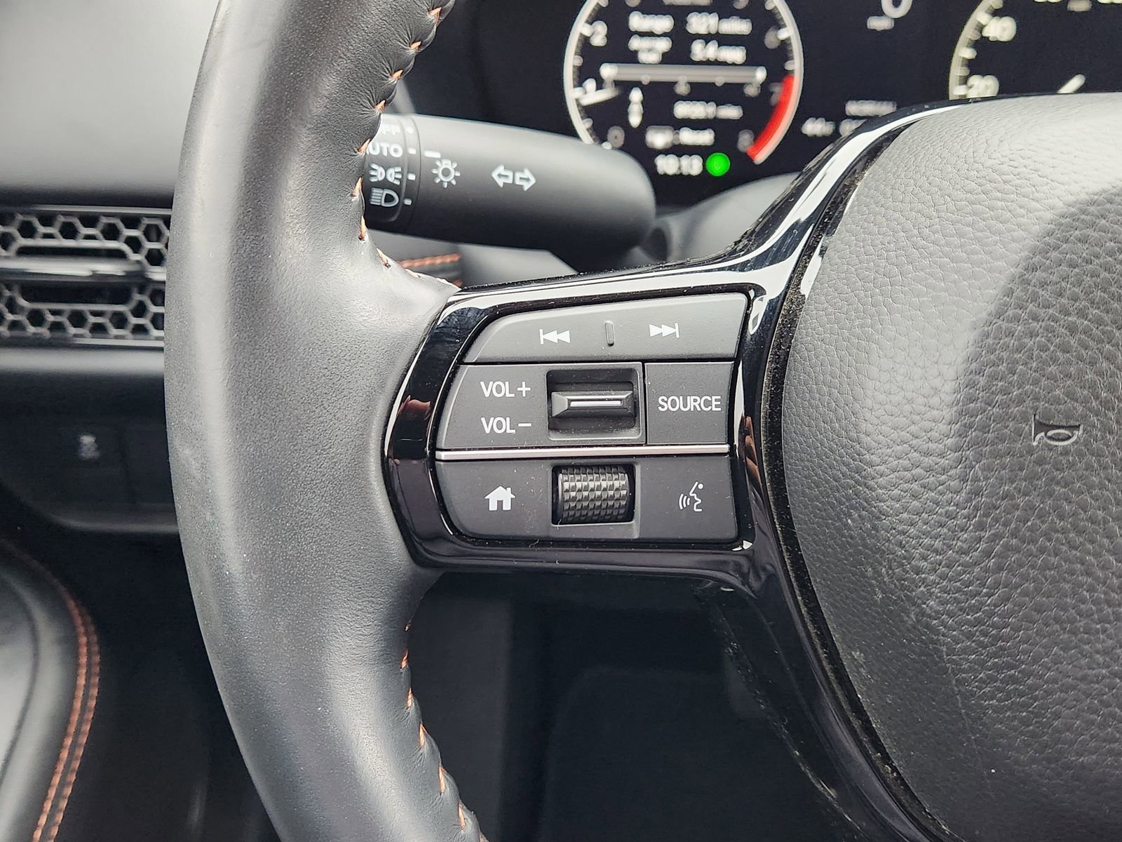 Used 2024 Honda HR-V Sport image 32