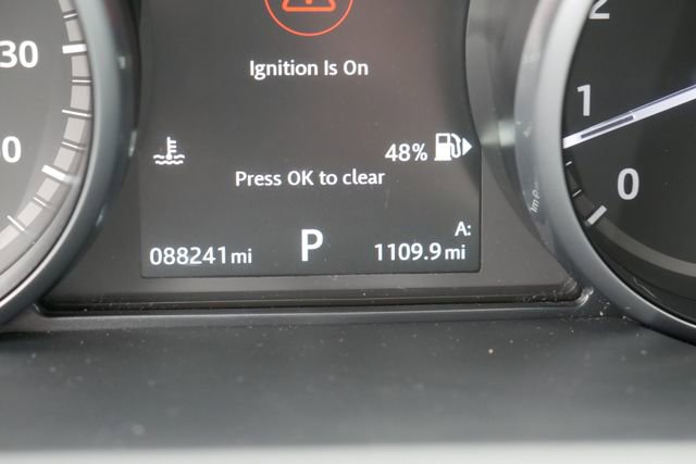 Used 2017 Land Rover Discovery HSE AWD/4WD image 21
