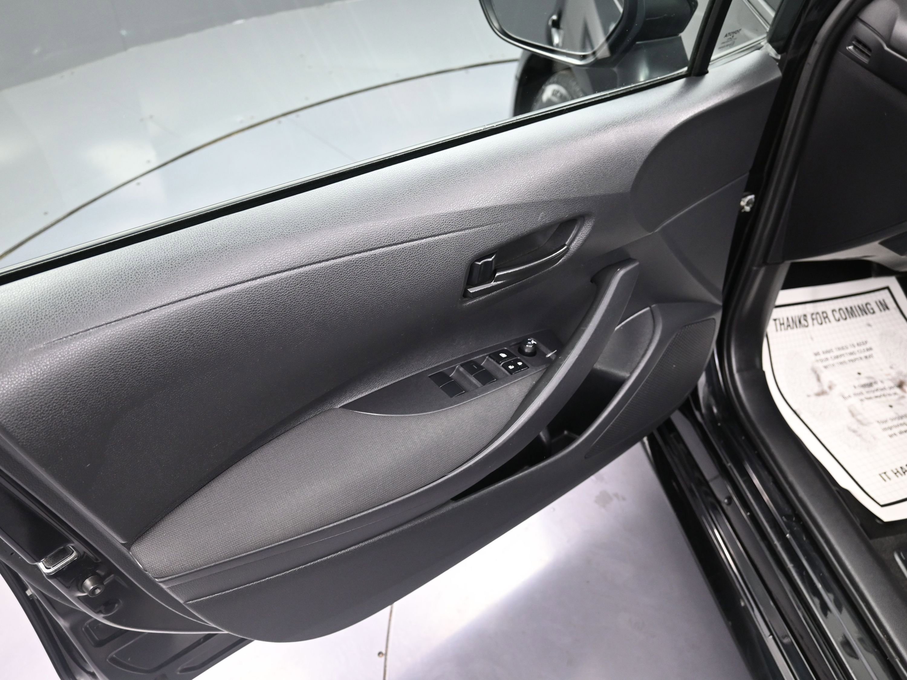 Used 2023 Toyota Corolla LE image 18