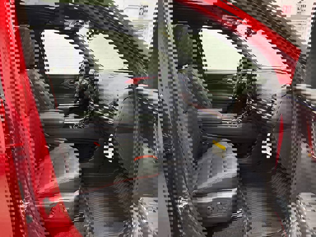 New 2026 Chevrolet Traverse RS w/ LPO, Floor Liner Package image 32