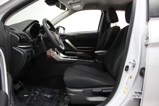 Used 2024 Mitsubishi Eclipse Cross ES image 9