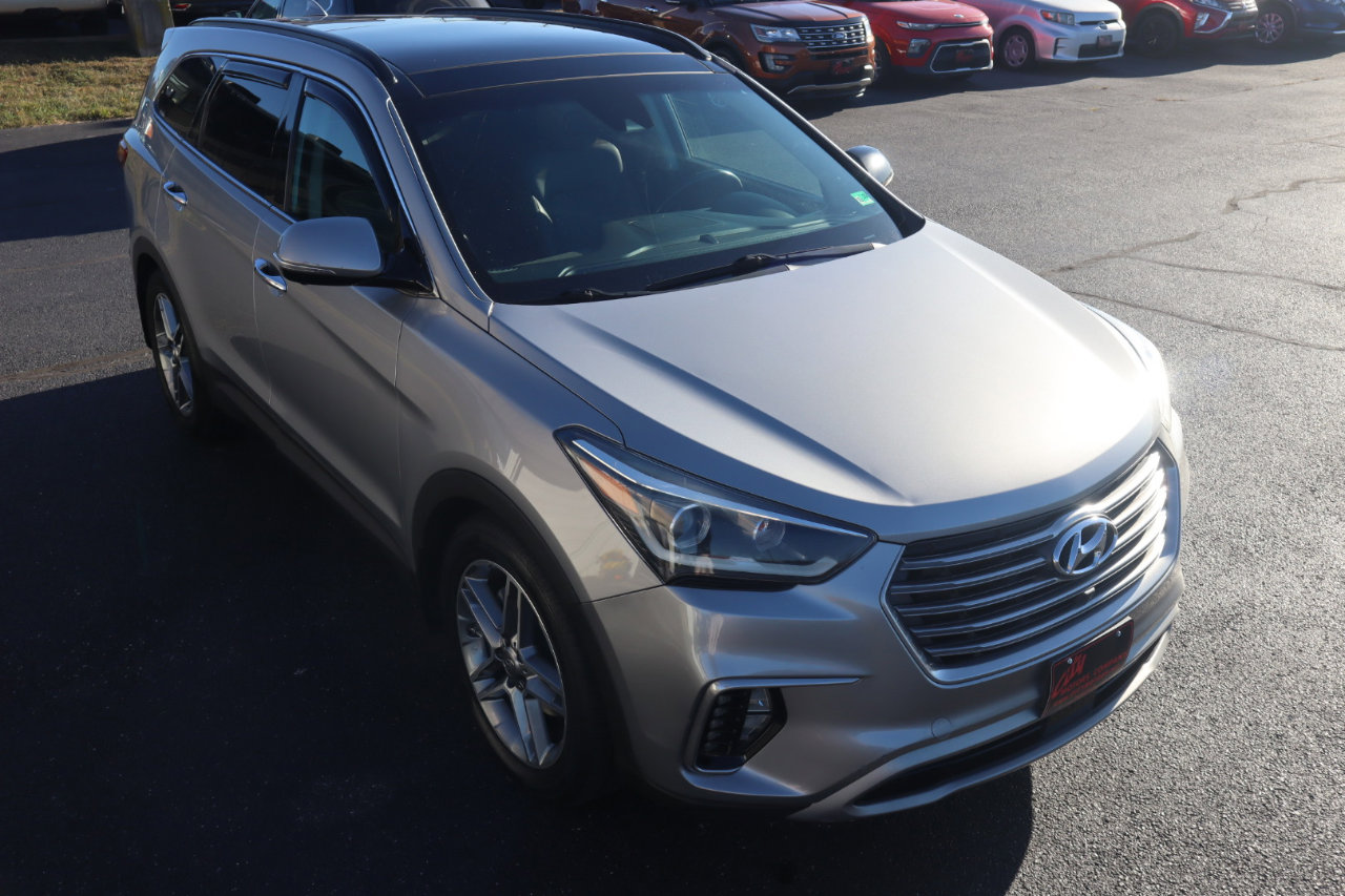 Used 2017 Hyundai Santa Fe AWD w/ SE Ultimate Tech Package 03 image 12