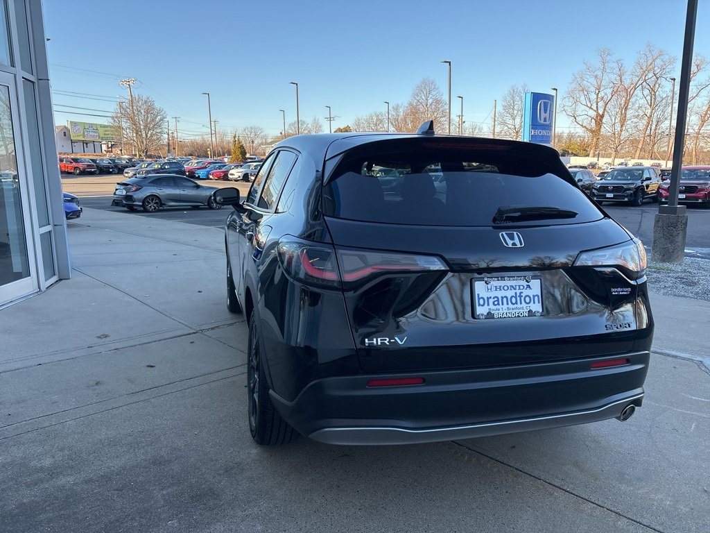 Used 2025 Honda HR-V Sport image 4