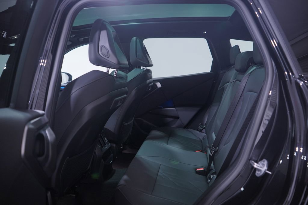 Used 2025 BMW X3 xDrive30i w/ M Sport Package image 9