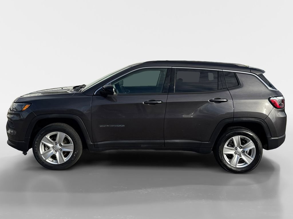 Used 2022 Jeep Compass Latitude w/ Convenience Group image 2