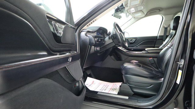 Used 2020 Lincoln Aviator AWD image 9