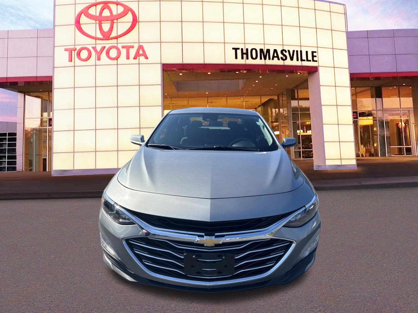 Used 2024 Chevrolet Malibu LT image 2