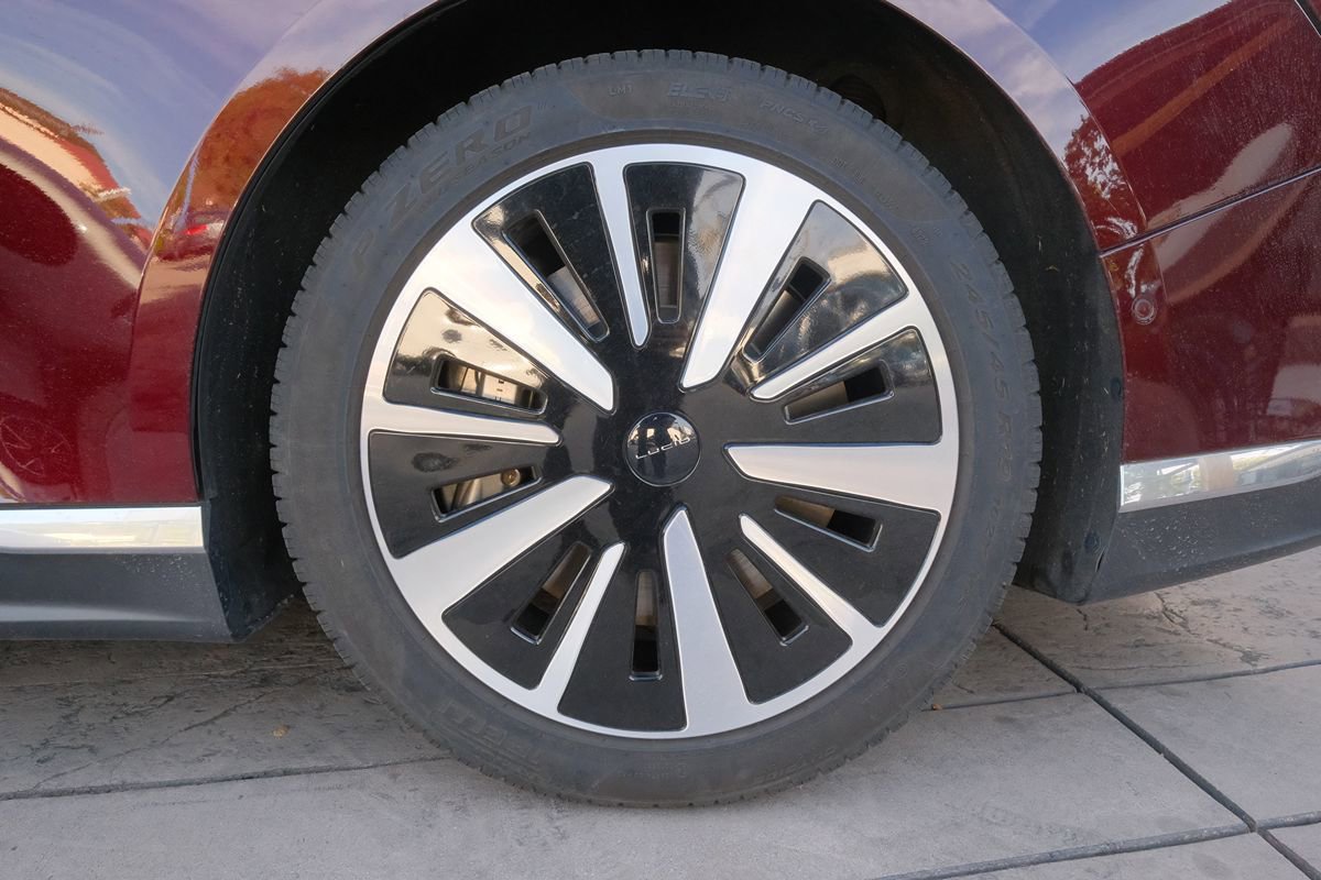 Used 2024 Lucid Air Touring image 43