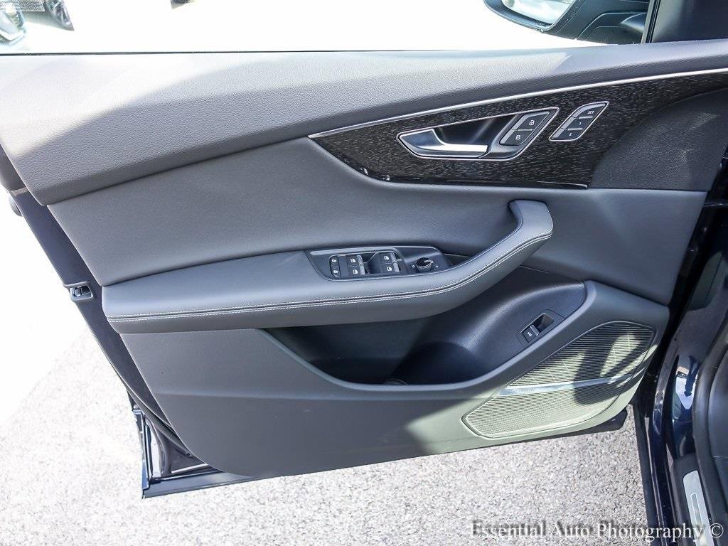 Used 2024 Audi Q8 Prestige image 22