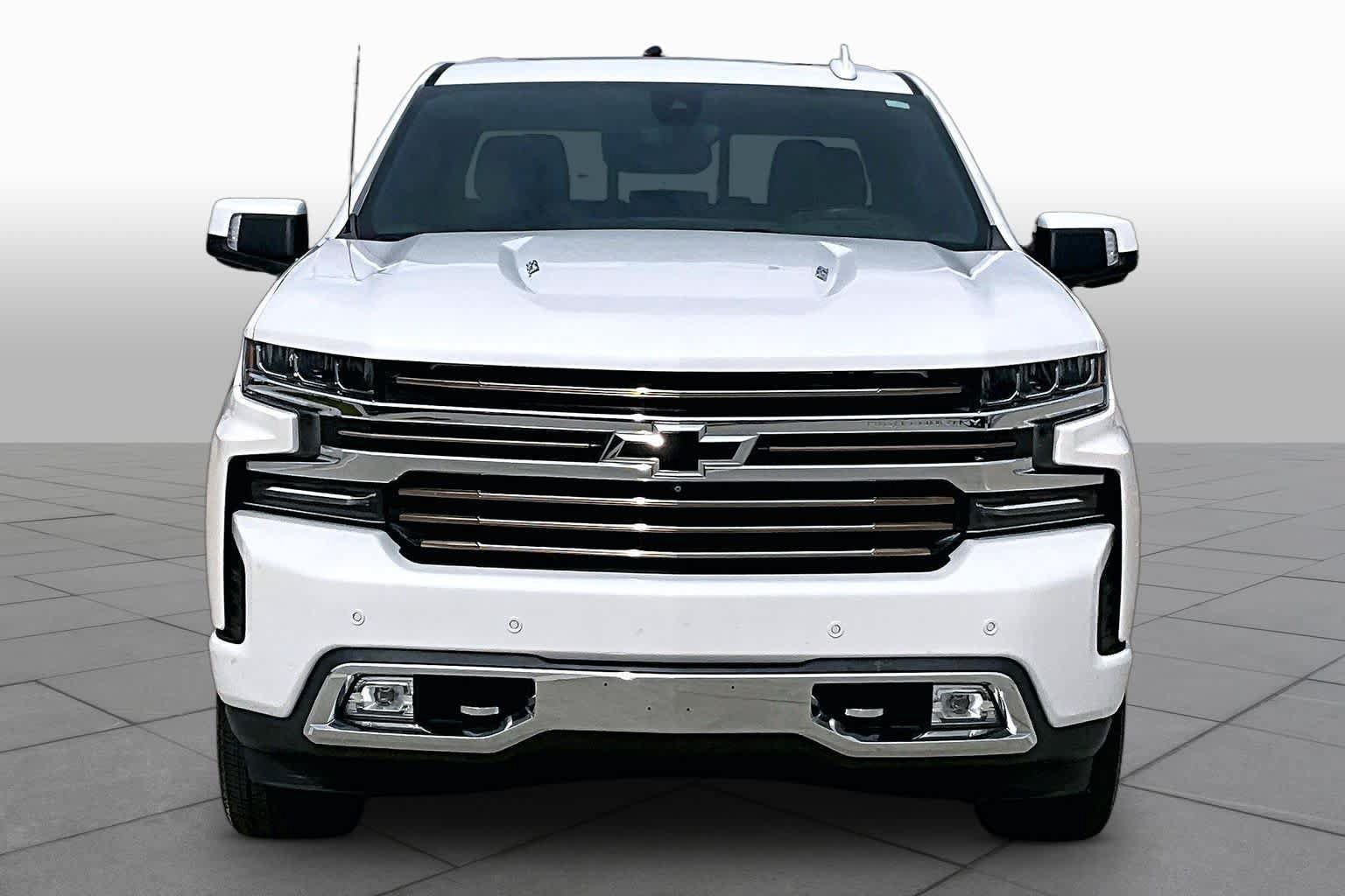 Used 2020 Chevrolet Silverado 1500 High Country AWD/4WD image 3