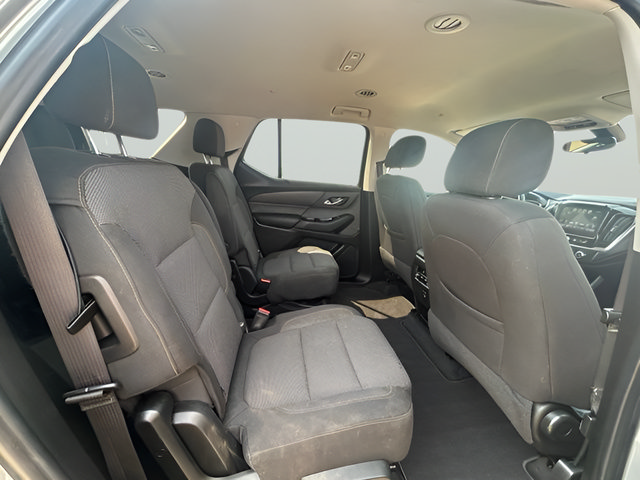 Used 2019 Chevrolet Traverse LT w/ LPO, 'HIT The Road' Package AWD/4WD image 14