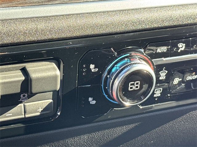 New 2026 GMC Sierra 2500 SLT image 21