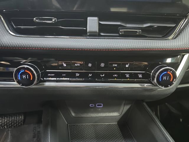 New 2026 Chevrolet Equinox RS w/ LPO, Floor Liner Package image 22