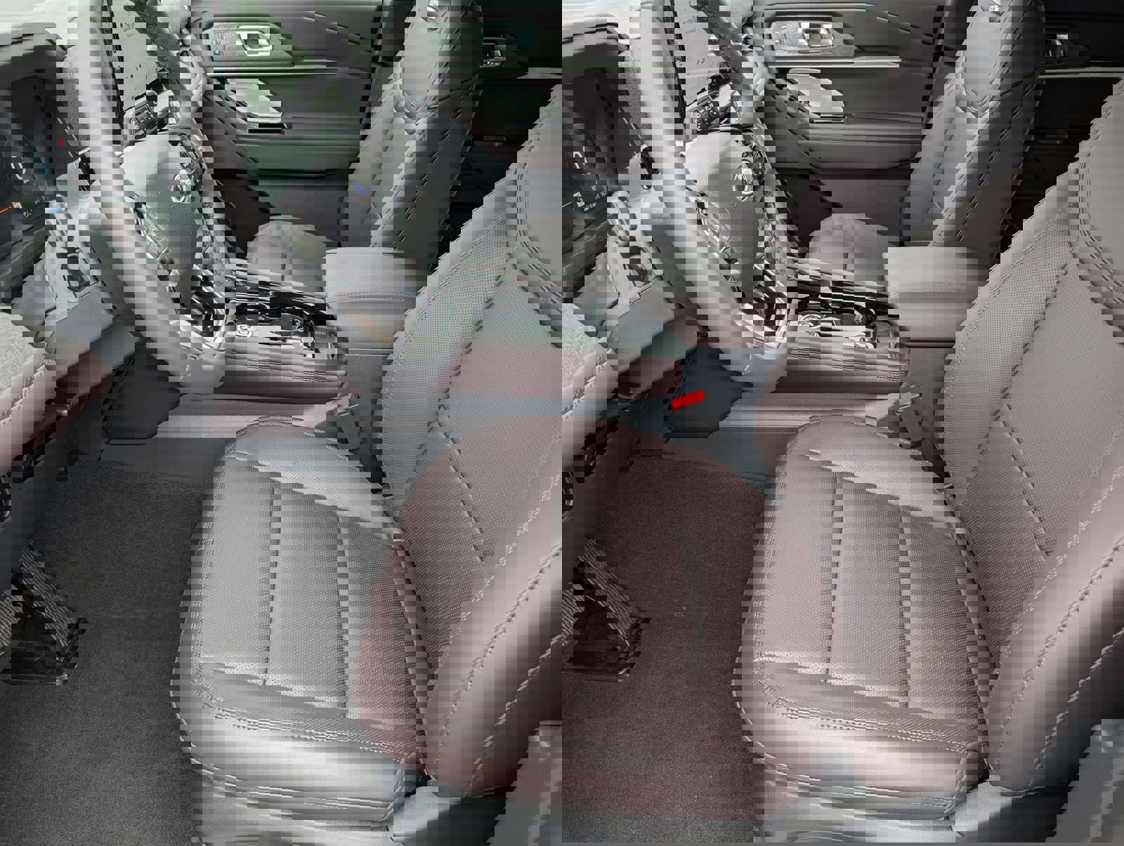 New 2026 Ford Explorer Platinum image 15