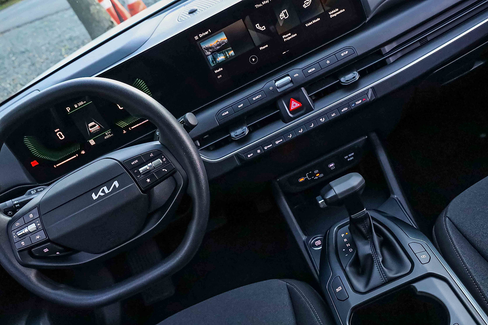Certified 2025 Kia K4 FWD image 18