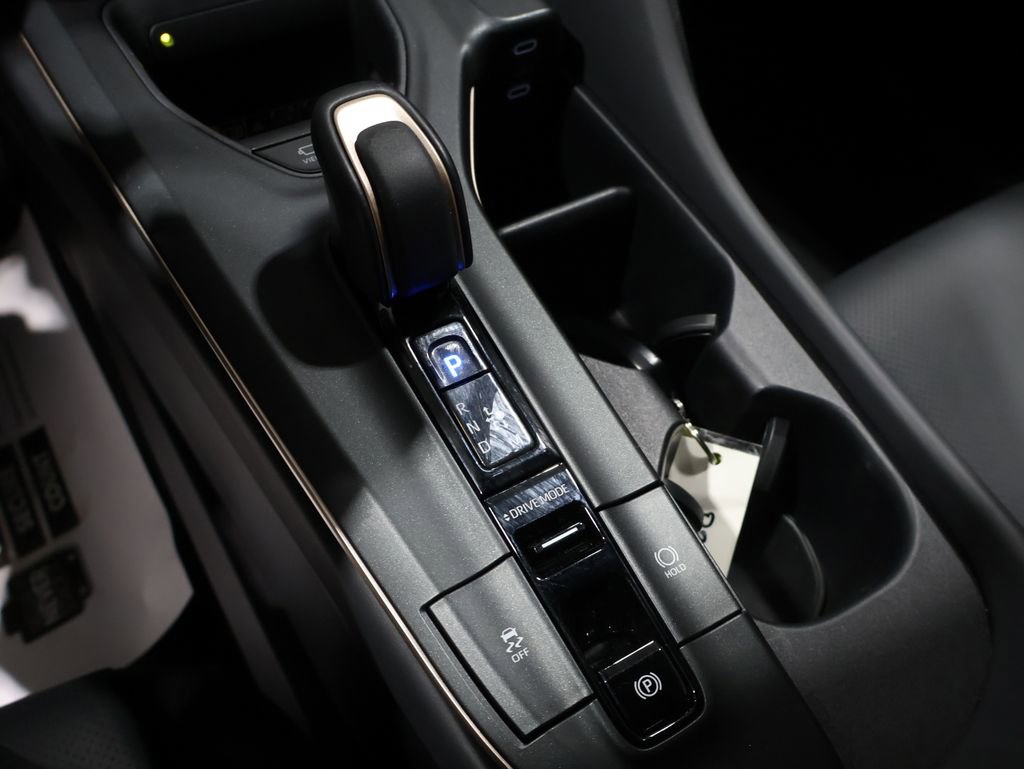 Used 2023 Toyota Crown Platinum image 31