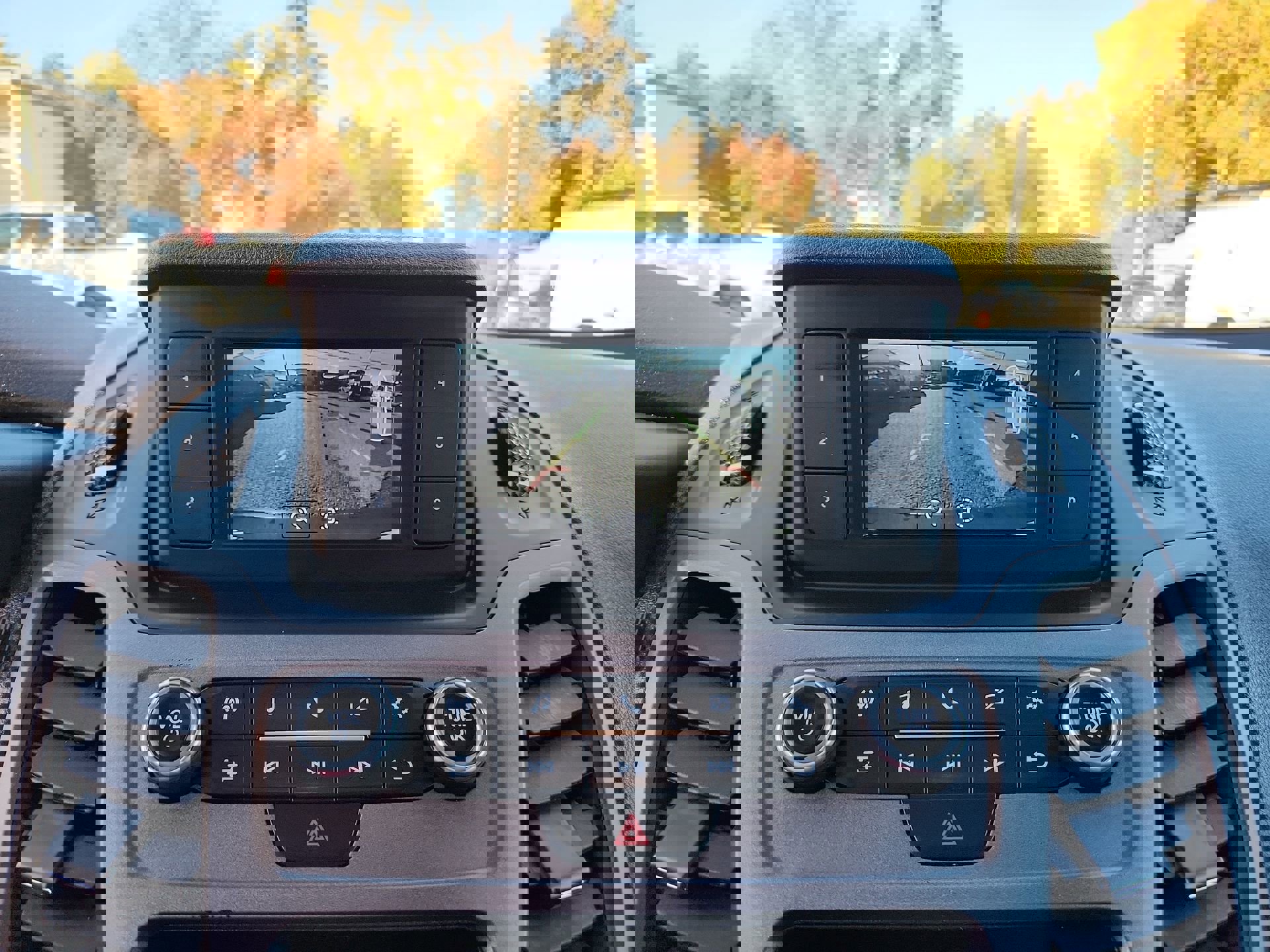 Used 2022 Ford Transit Connect XL image 22