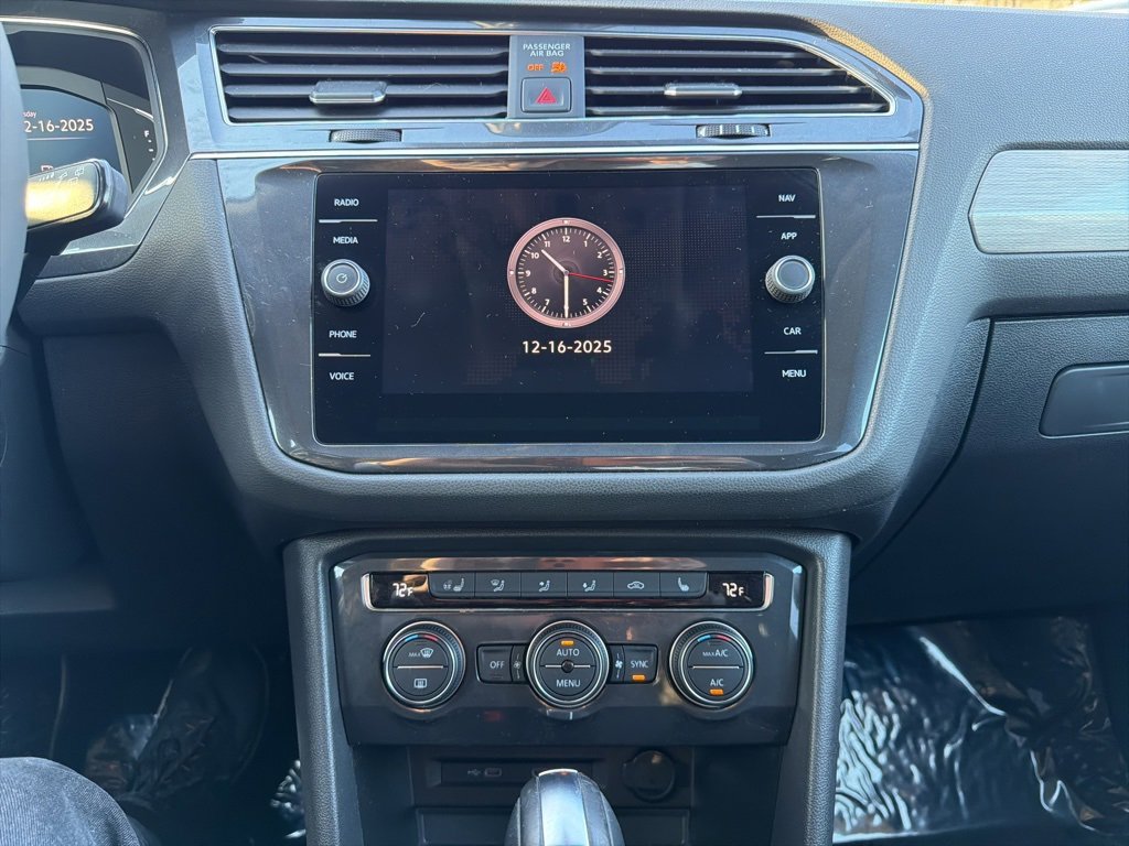 Used 2021 Volkswagen Tiguan SEL image 23