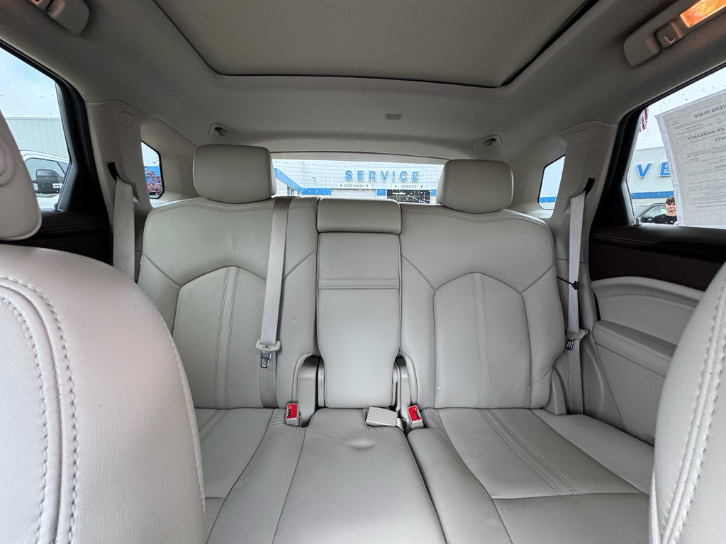 Used 2015 Cadillac SRX Luxury w/ Driver Awareness Package FWD image 31