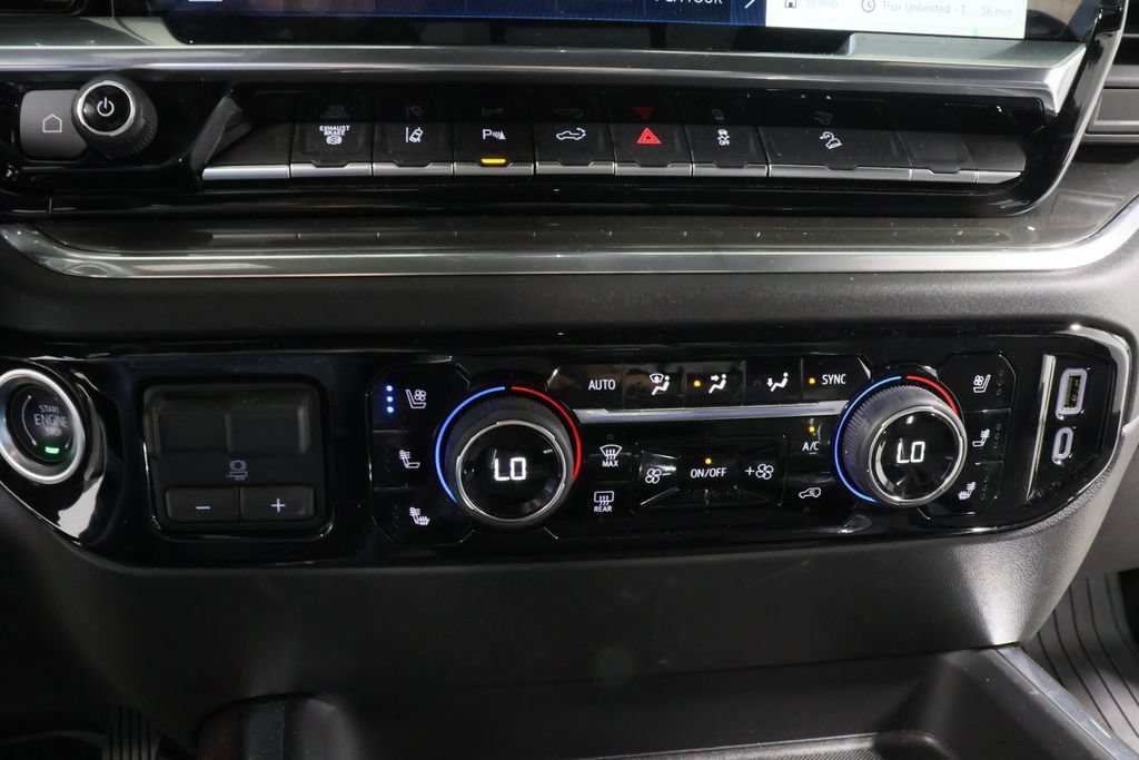 Used 2025 Chevrolet Silverado 2500 High Country w/ Technology Package AWD/4WD image 10