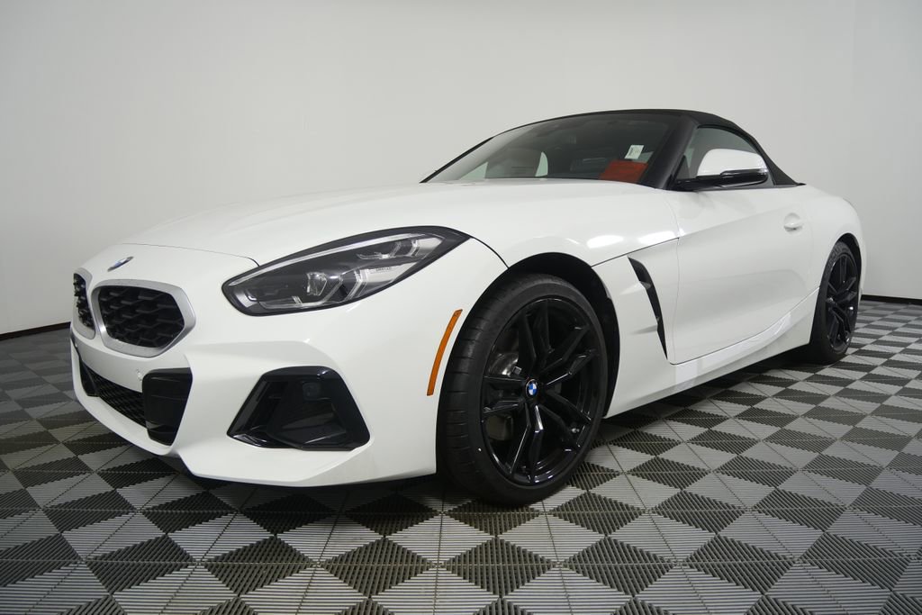 New 2026 BMW Z4 sDrive30i w/ Convenience Package image 8