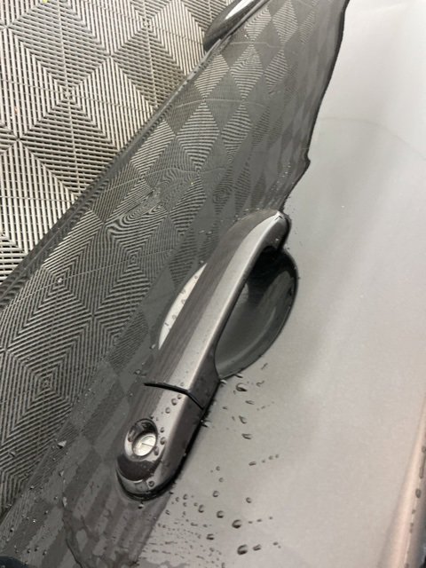 Used 2011 Nissan Versa SL image 10