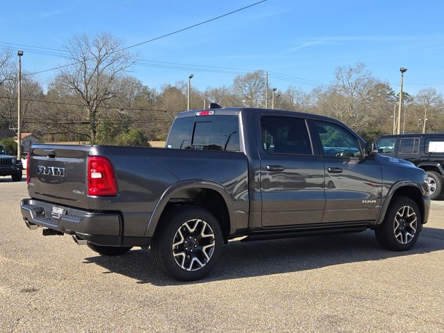 New 2026 RAM 1500 Laramie AWD/4WD image 14