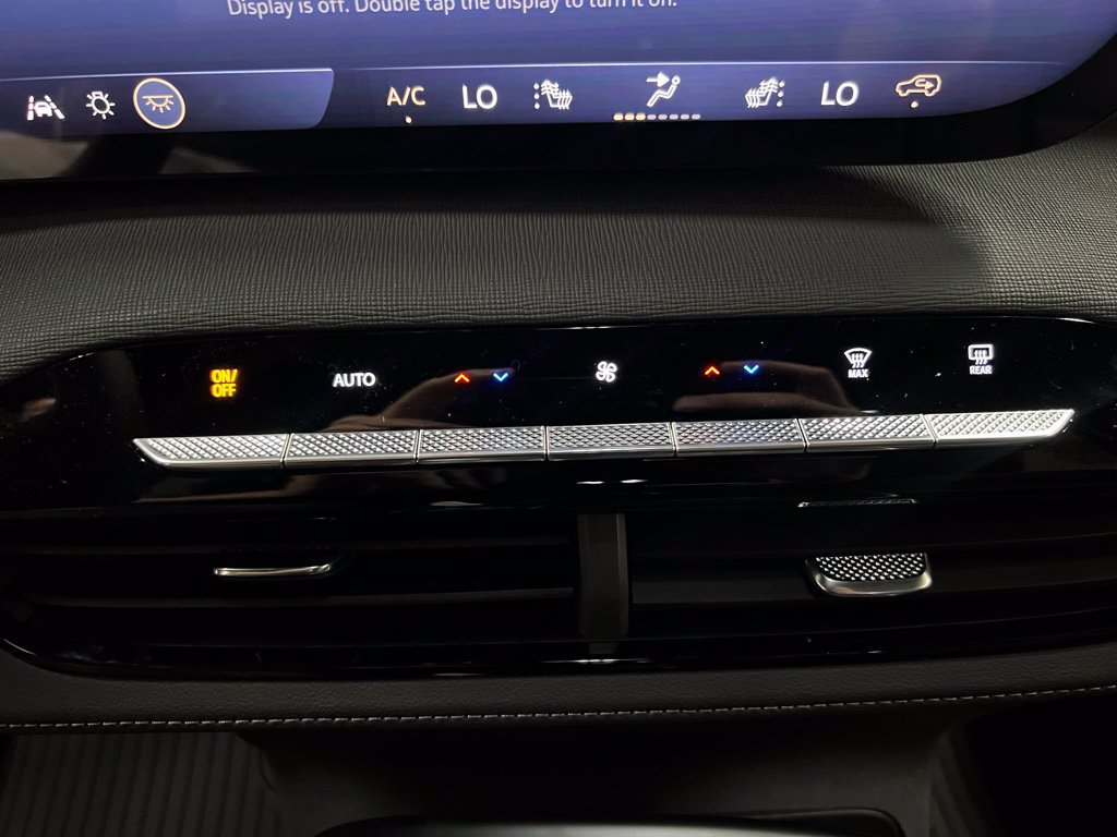 New 2026 Buick Enclave Sport Touring w/ Power Package FWD image 24