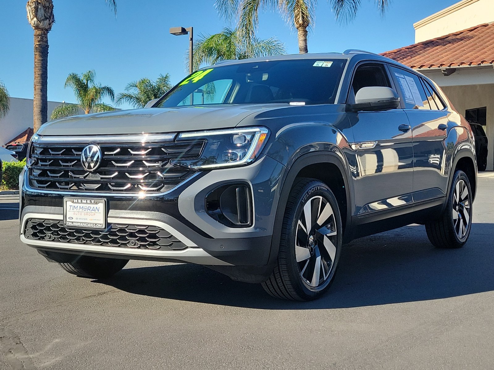 Used 2024 Volkswagen Atlas Cross Sport SE FWD image 5