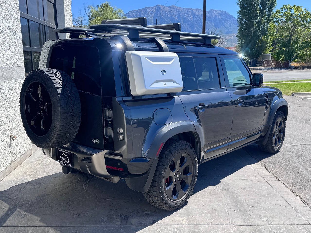 Used 2022 Land Rover Defender 110 X AWD/4WD image 5