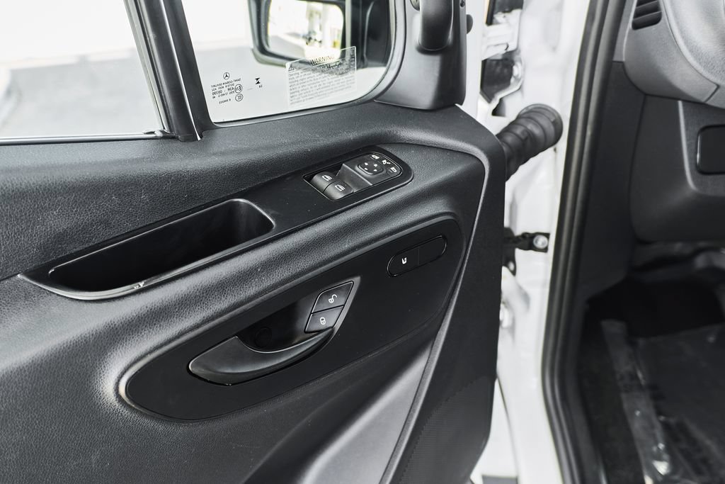 Used 2025 Mercedes-Benz Sprinter 2500 image 16