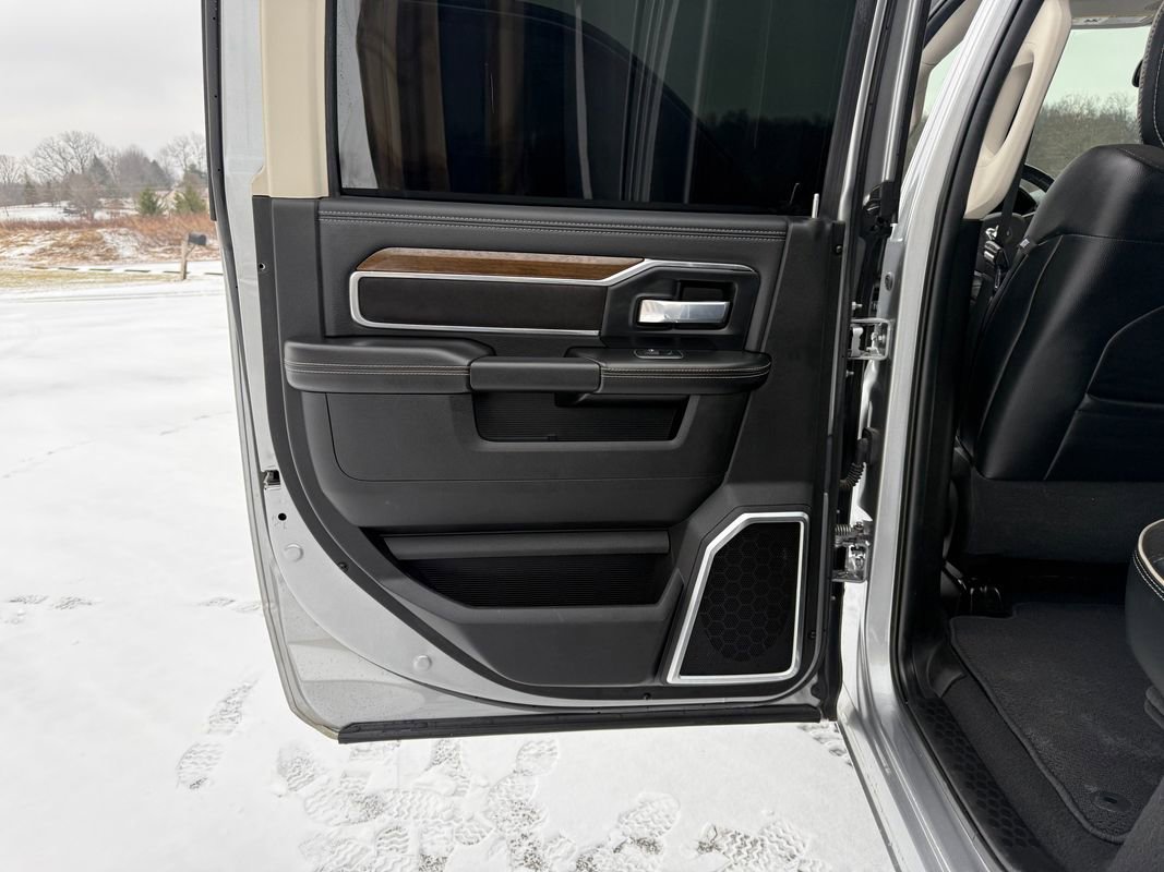 Used 2024 RAM 2500 Laramie image 17