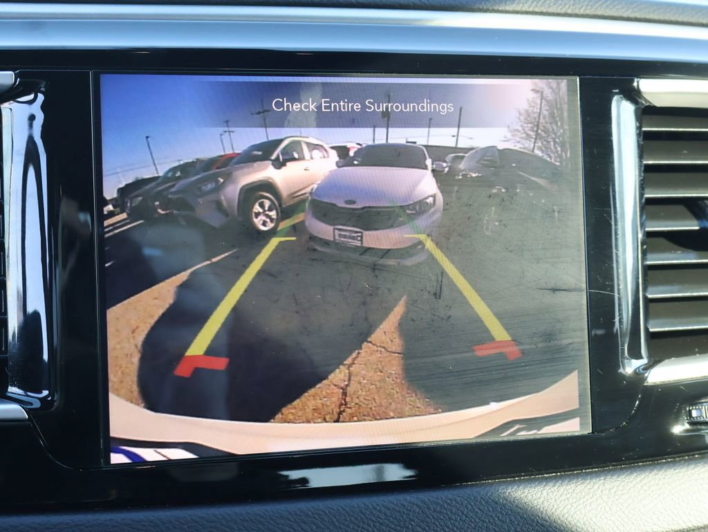 Used 2020 Chrysler Pacifica Touring w/ S Appearance Package image 47