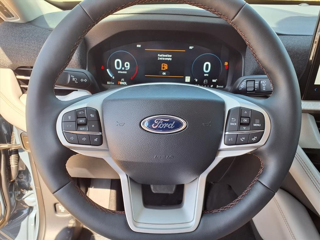New 2026 Ford Explorer Active w/ Active Comfort Package RWD image 16