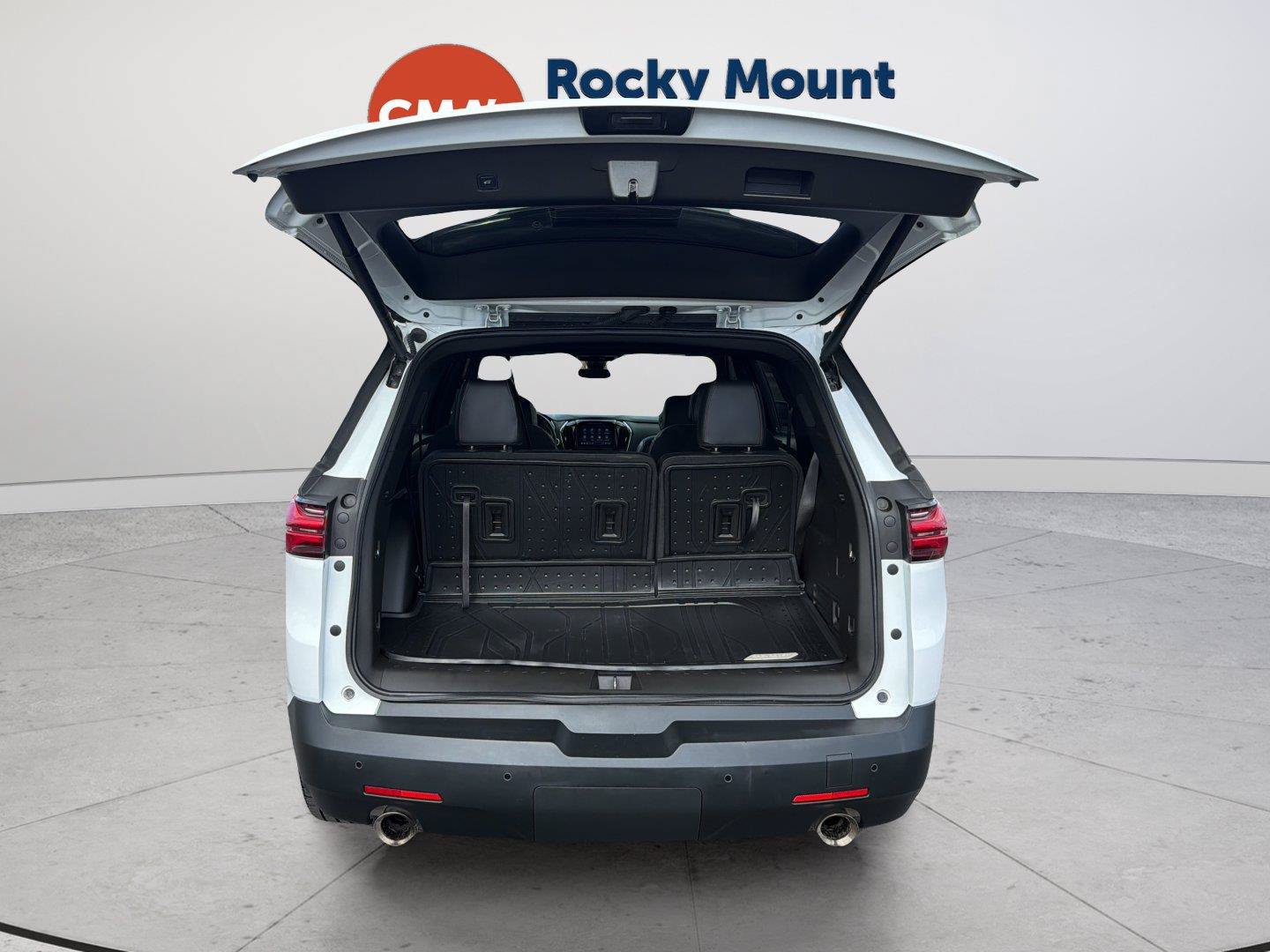 Used 2022 Chevrolet Traverse RS FWD image 30
