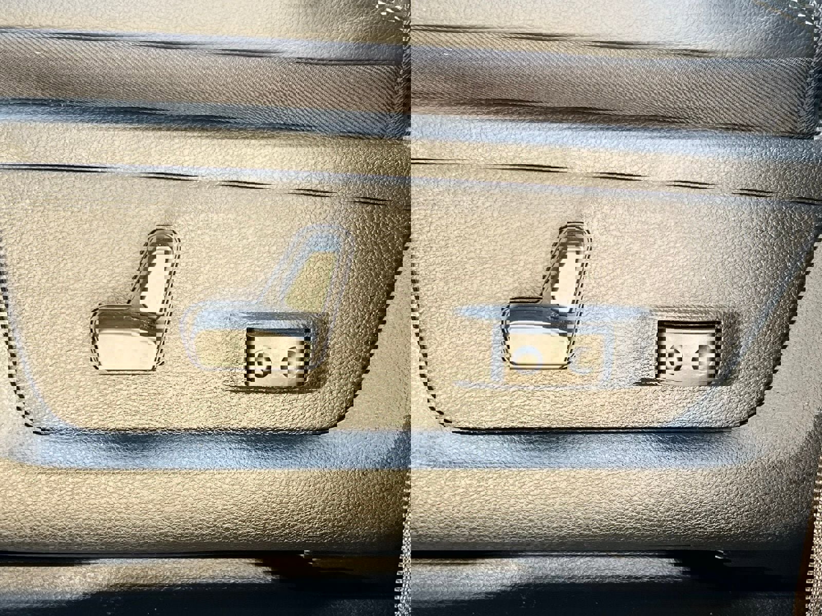 Used 2025 RAM 3500 Lone Star image 25