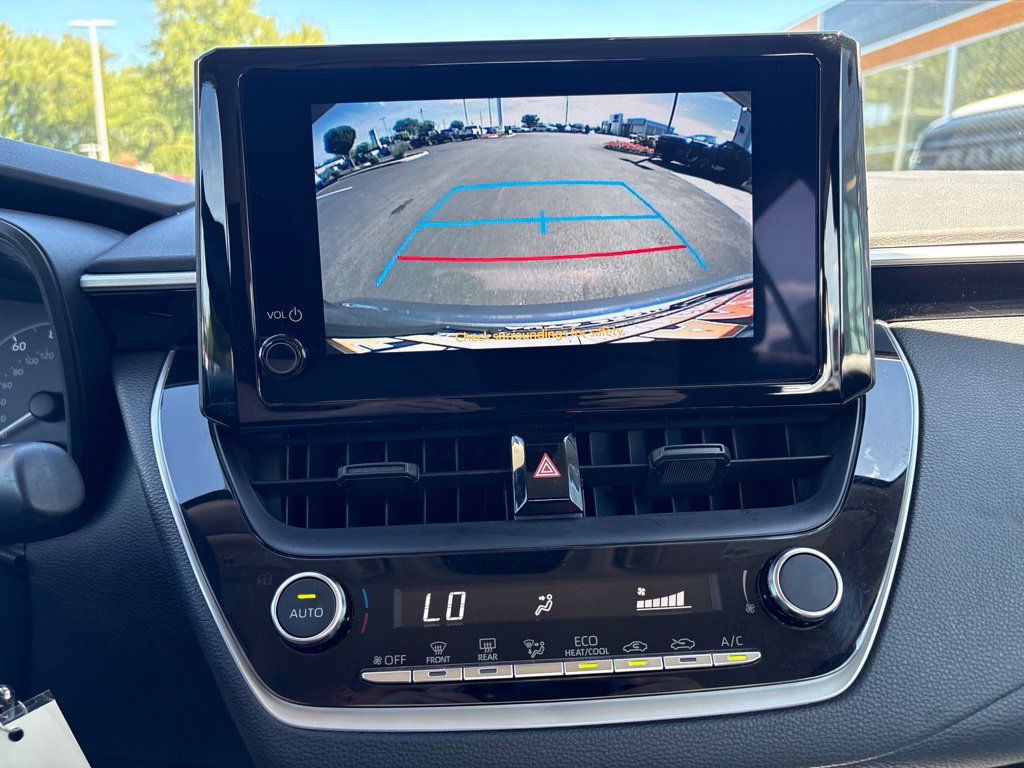 Used 2025 Toyota Corolla LE FWD image 28
