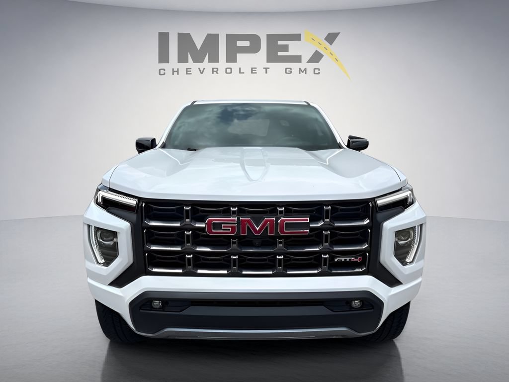 Used 2024 GMC Canyon AT4 w/ AT4 Premium Package AWD/4WD image 8