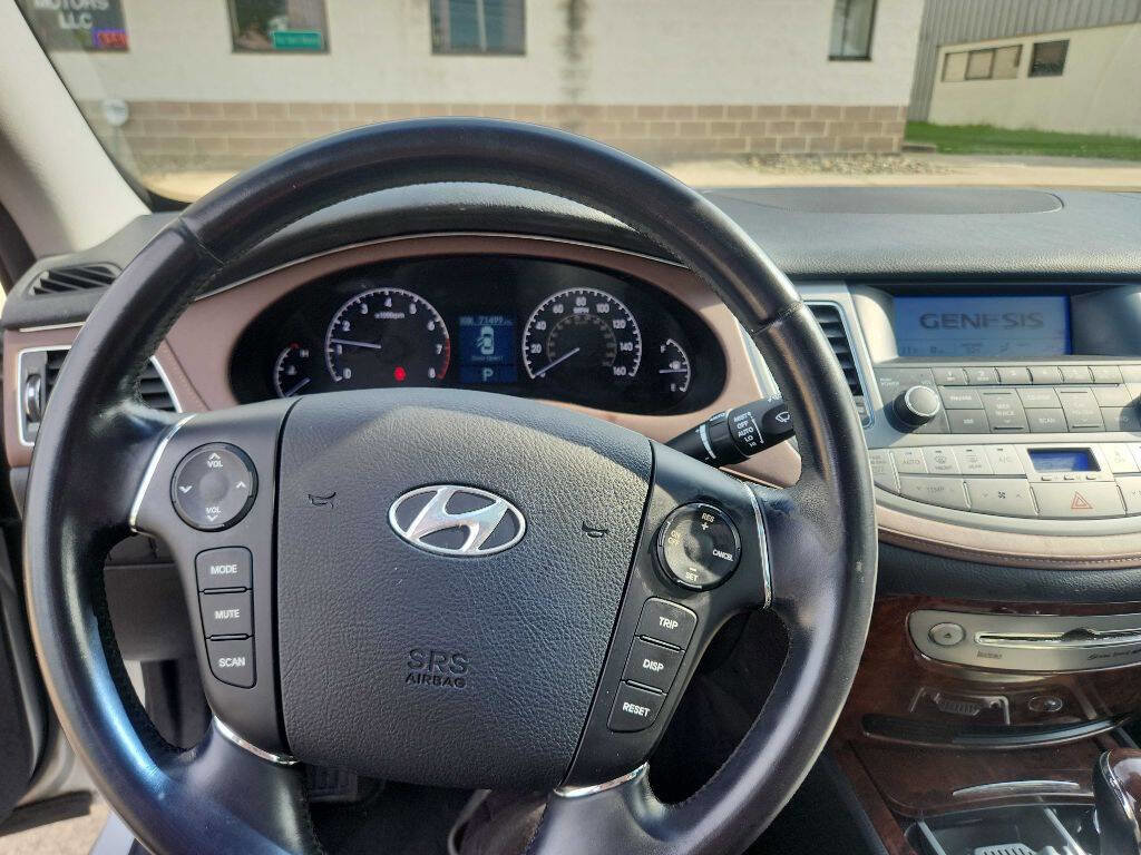 Used 2009 Hyundai Genesis 3.8 w/ Premium Plus Pkg 3 RWD image 15