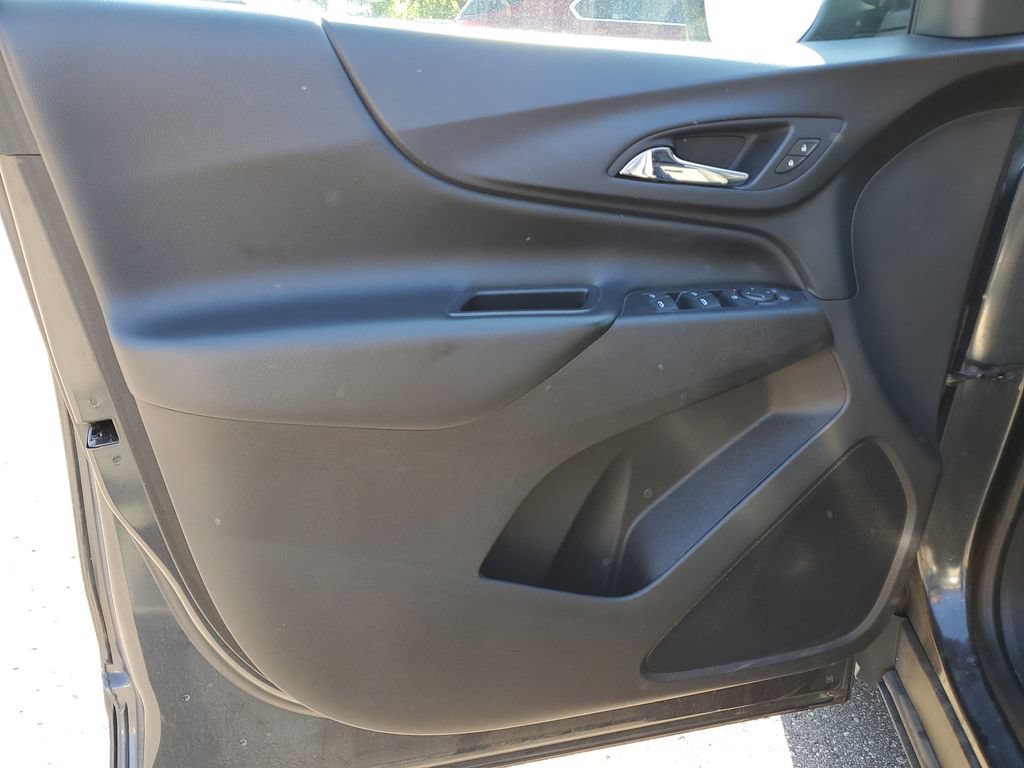 Used 2019 Chevrolet Equinox LT FWD image 9