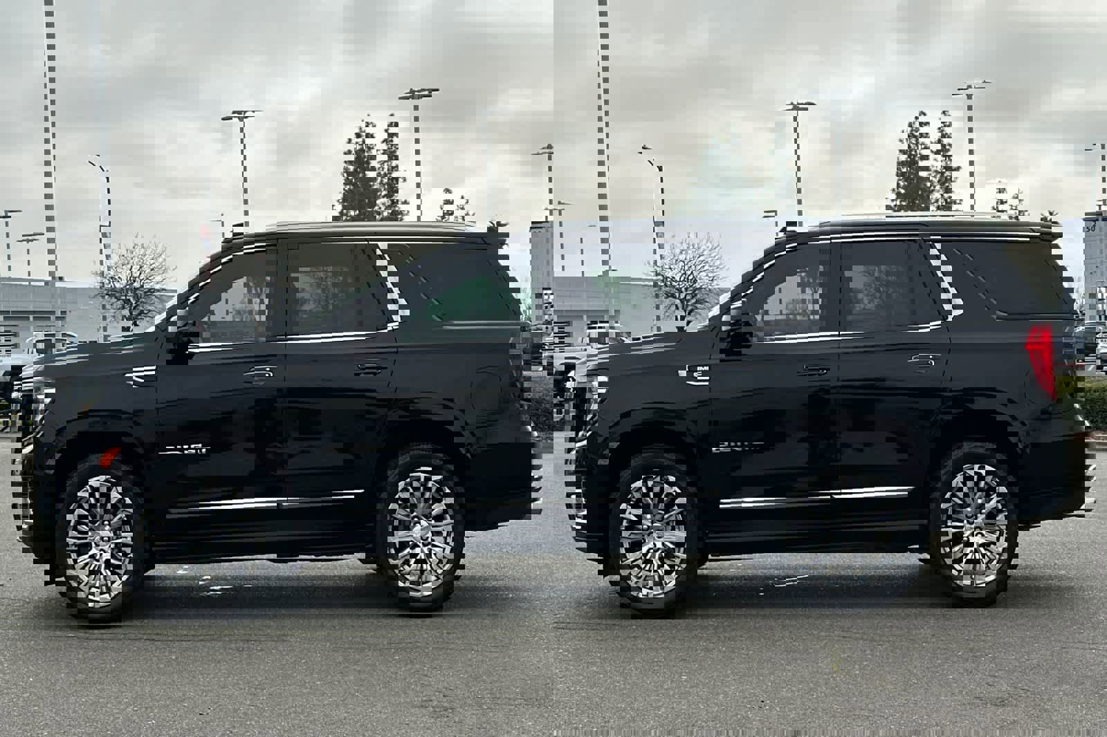 Used 2022 GMC Yukon Denali image 9