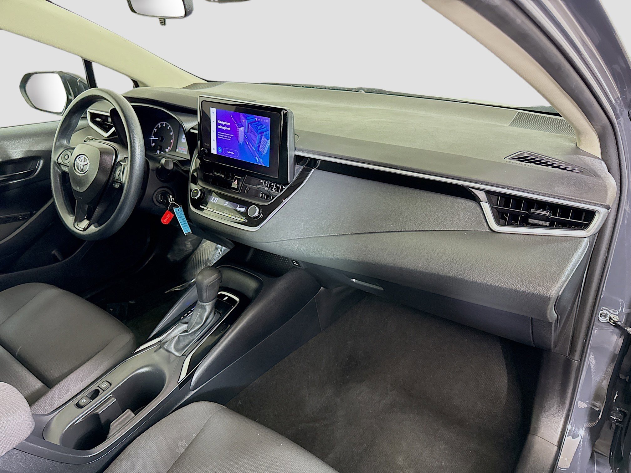 Used 2024 Toyota Corolla LE FWD image 29