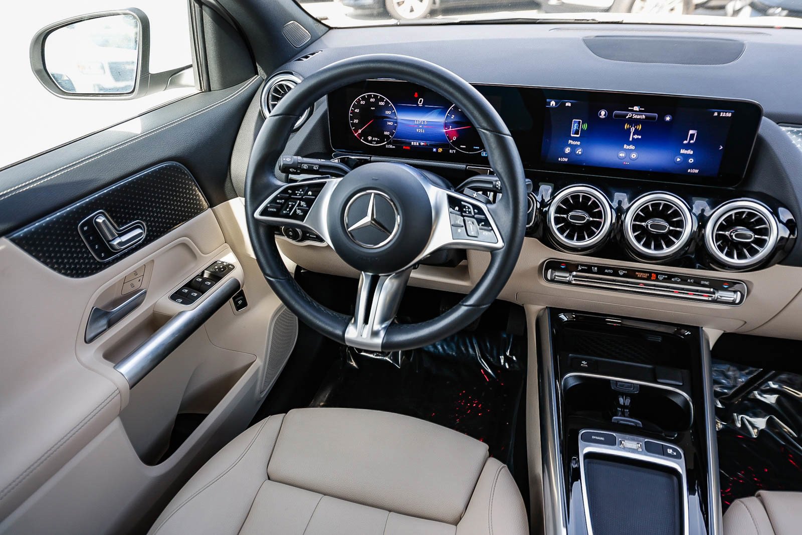 Used 2025 Mercedes-Benz GLA 250 GLA 250 image 14