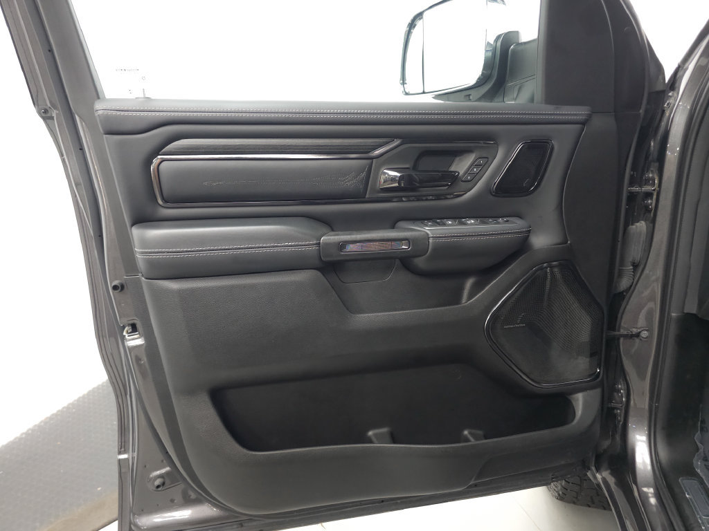 Used 2024 RAM 1500 Limited AWD/4WD image 5