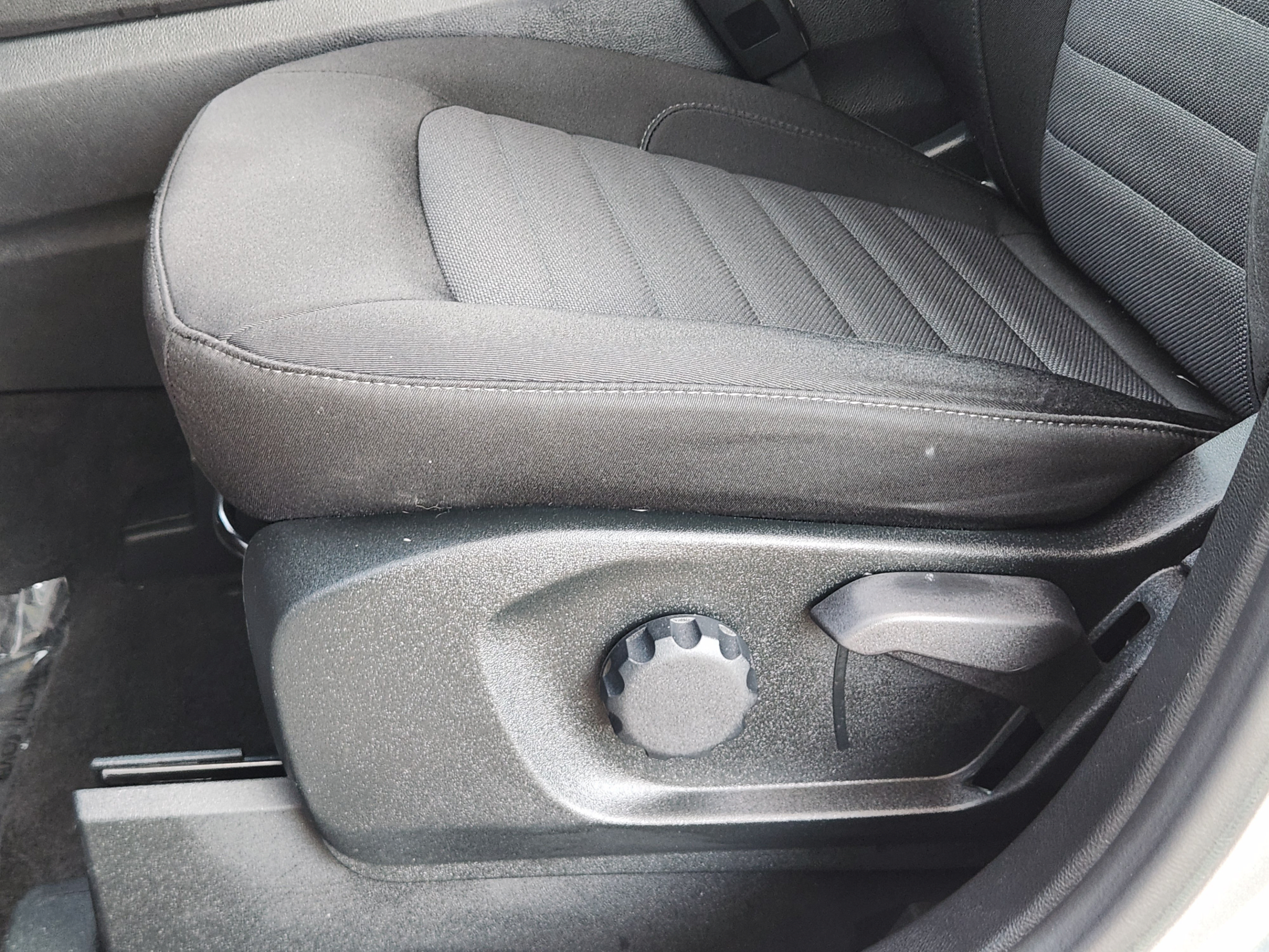Used 2022 Ford Edge SE AWD/4WD image 19