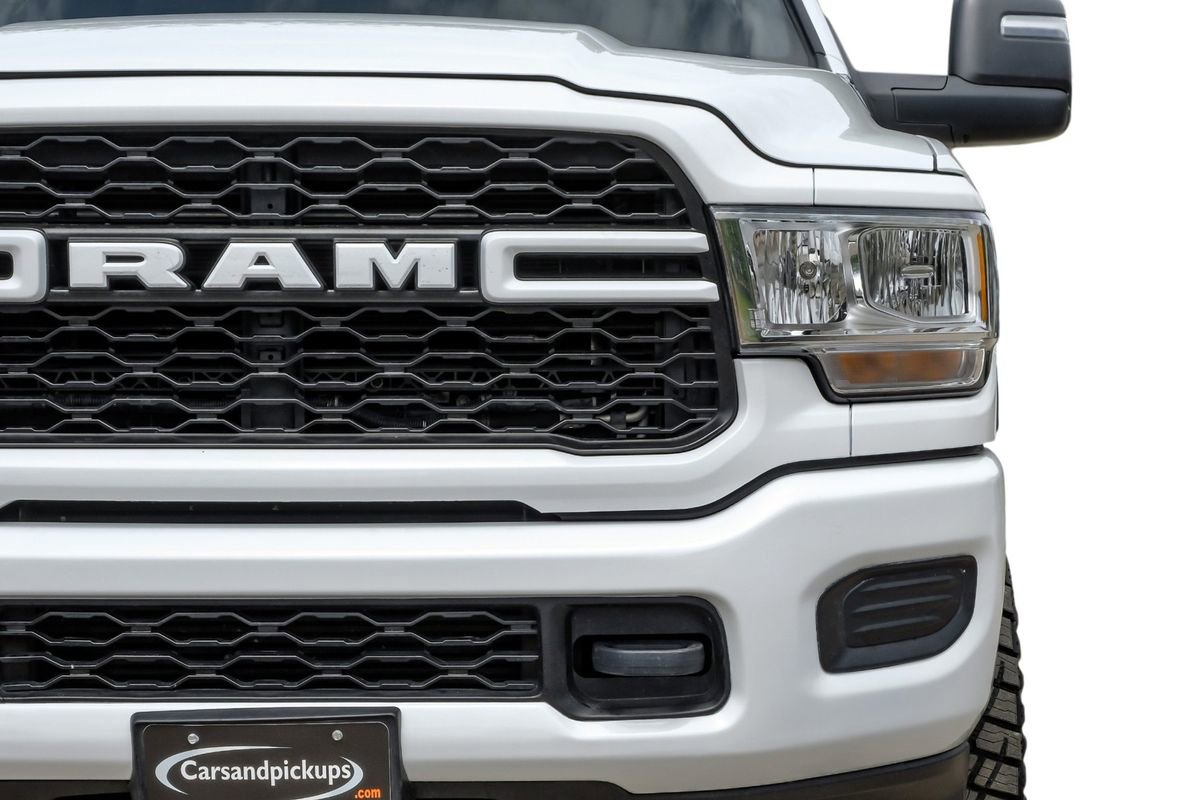 Used 2024 RAM 3500 Tradesman w/ Chrome Appearance Group image 51