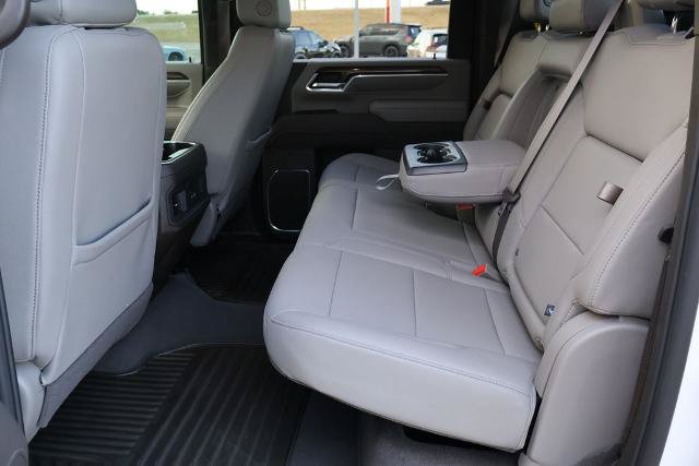 Used 2025 Chevrolet Silverado 3500 LT AWD/4WD image 16