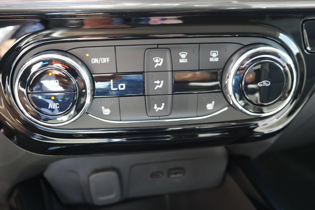 New 2026 Chevrolet Trax ACTIV w/ Driver Confidence Package FWD image 21