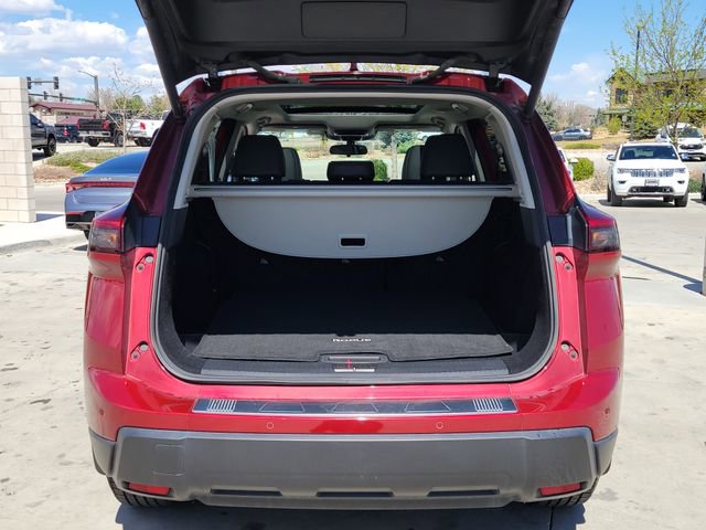 Used 2024 Nissan Rogue SV w/ SV Premium Package AWD/4WD image 13